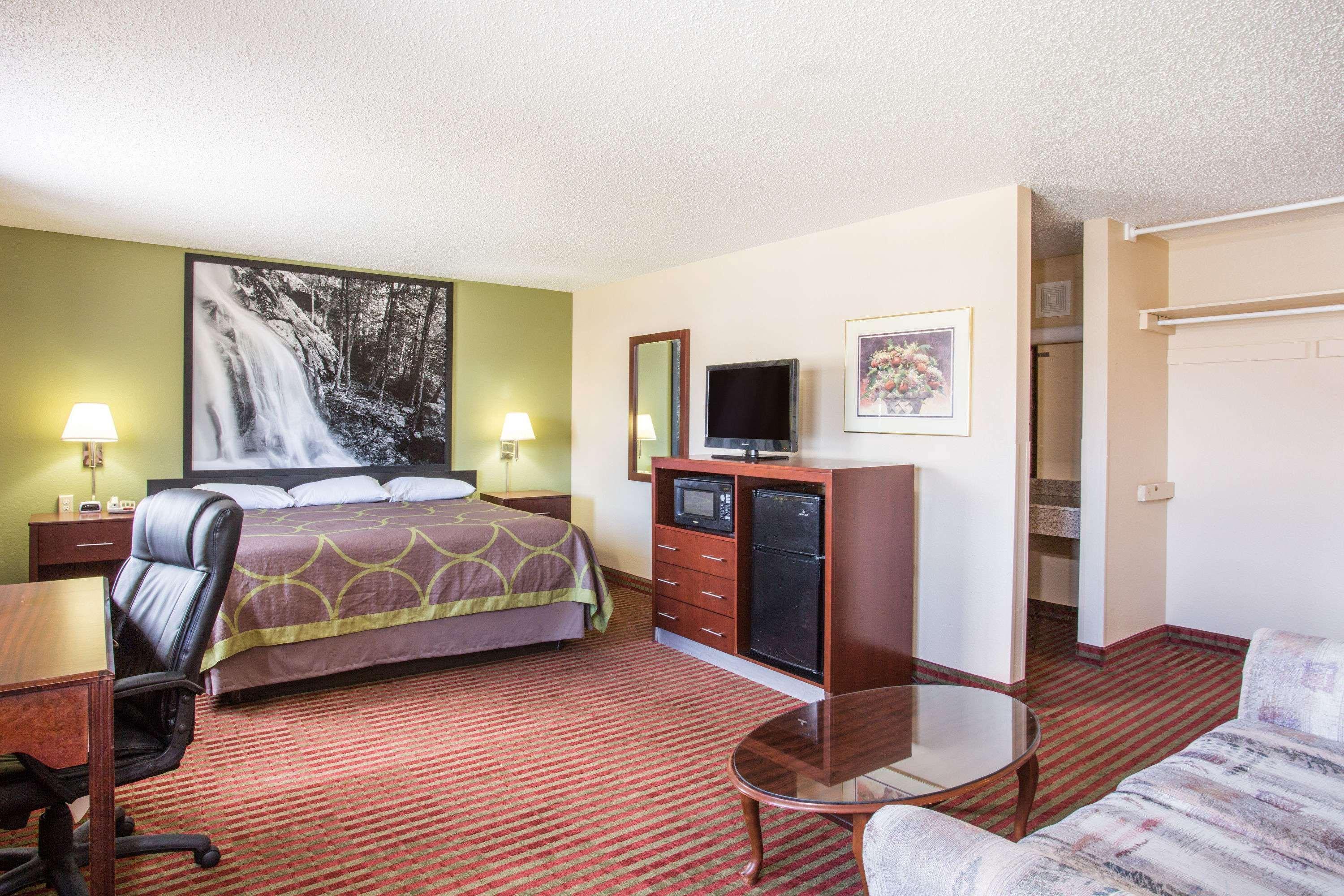 Super 8 By Wyndham Harrisonburg Motel Exterior foto